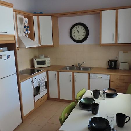 Phoebes Place At Kalamaki Court, 2 Bedroom Villa With A Shared Pool Εξωτερικό φωτογραφία